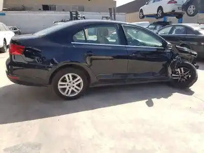 Veículo de Sucata volkswagen jetta (162) sport do ano 2011 alimentado cay