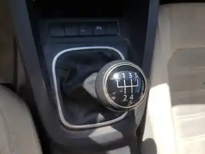 Veículo de Sucata volkswagen jetta (162) sport do ano 2011 alimentado cay