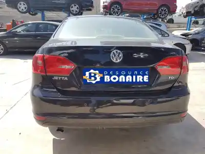 Veículo de Sucata volkswagen jetta (162) sport do ano 2011 alimentado cay