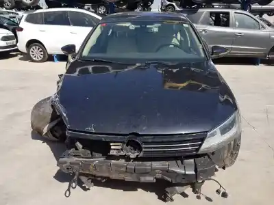 Veículo de Sucata VOLKSWAGEN JETTA (162) Sport do ano 2011 alimentado CAY