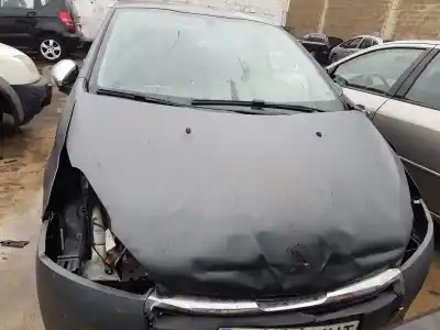 Veículo de Sucata PEUGEOT 208 Access do ano 2015 alimentado BH02