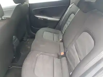 Veículo de Sucata kia cee´d attract do ano 2015 alimentado g4fa