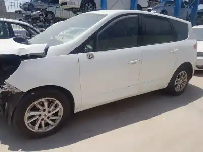 Veículo de Sucata renault scenic iii grand dynamique do ano 2014 alimentado r9m a4