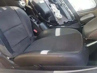 Veículo de Sucata renault scenic iii grand dynamique do ano 2014 alimentado r9m a4