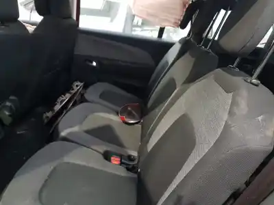 Здавання транспортного засобу citroen c4 grand picasso attraction року 2014 потужний 5f01