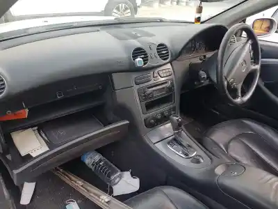 Утилизация автомобиля mercedes-benz clase clk (w209) cabrio 200 compressor (209.442) года 2004 питание 271940