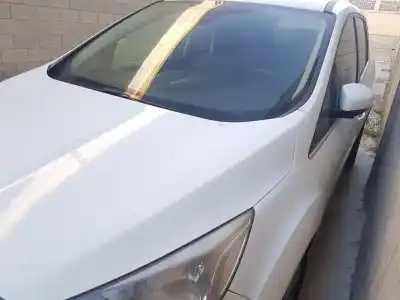 Veicolo di demolizione ford grand c-max (ceu) titanium dell'anno 2016 alimentato t7db