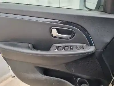 Scrapping Vehicle kia carens ( ) concept of the year 2016 powered d4fd