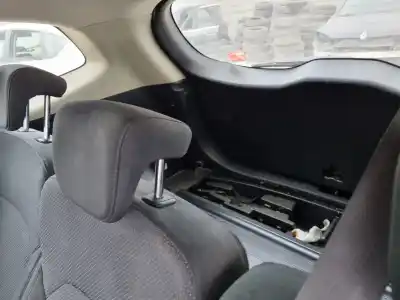 Scrapping Vehicle kia carens ( ) concept of the year 2016 powered d4fd