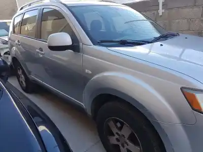 Veículo de Sucata mitsubishi outlander (cw0) 2.0 di-d invite do ano 2007 alimentado bsy