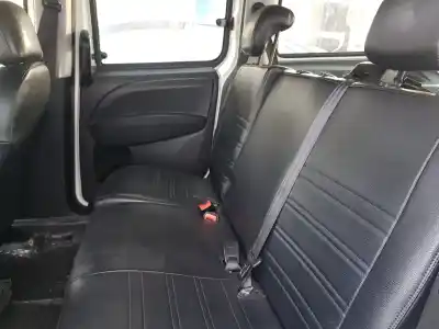 Veicolo di demolizione opel combo d excellence l1h1 dell'anno 2011 alimentato a16fdh