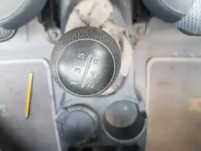 Veicolo di demolizione kia picanto 1.0 lx dell'anno 2004 alimentato g4he