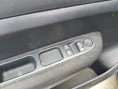 Sloopvoertuig peugeot 307 berlina (s2) x-line van het jaar 2006 aangedreven 9hx