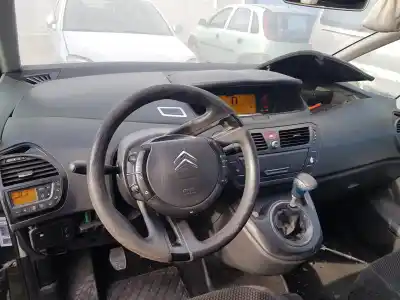 Здавання транспортного засобу citroen c4 picasso exclusive року 2008 потужний 9hz