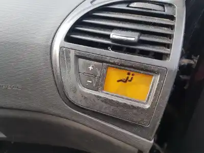 Здавання транспортного засобу citroen c4 picasso exclusive року 2008 потужний 9hz