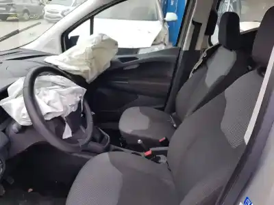 Veículo de Sucata ford transit courier ambiente do ano 2015 alimentado sfcd