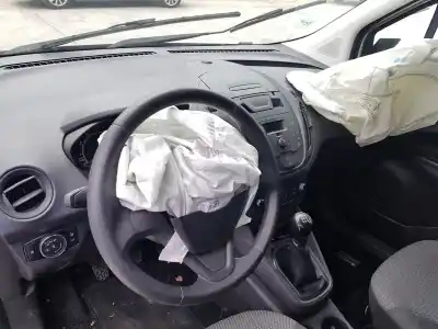 Veículo de Sucata ford transit courier ambiente do ano 2015 alimentado sfcd