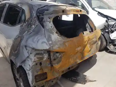 Sloopvoertuig renault clio iv life van het jaar 2016 aangedreven h4b408