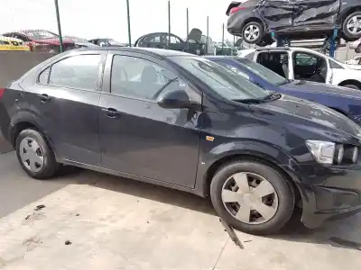 Véhicule à la ferraille chevrolet                                          aveo berlina hatchback                                                                                                                                                                                                                                     lt                                                                                                                                                                                                                                                         de l'année 2012 alimenté a13dtc