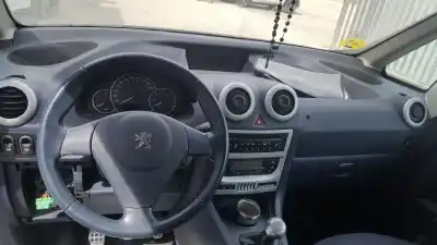 Veículo de Sucata peugeot 1007 sporty do ano 2007 alimentado 8hz