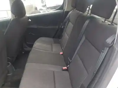 Veículo de Sucata peugeot 207 confort do ano 2011 alimentado kft o kf01