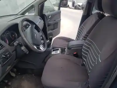 Здавання транспортного засобу ford focus c-max (cap) ghia (d) року 2004 потужний 6gda