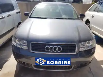 Veículo de Sucata AUDI A4 BERLINA (8E) 2.4 do ano 2004 alimentado BDV