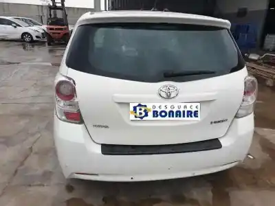 Veicolo di demolizione toyota verso comfort dell'anno 2011 alimentato 1ad