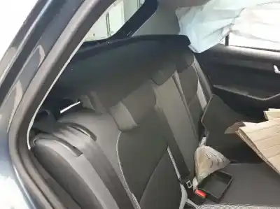 Veículo de Sucata skoda fabia business do ano 2016 alimentado chy