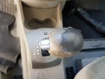 Veículo de Sucata renault clio iii luxe privilege do ano 2006 alimentado k4m c8