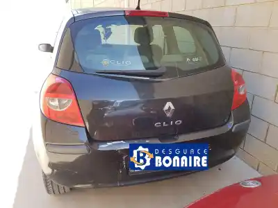 Veículo de Sucata renault clio iii luxe privilege do ano 2006 alimentado k4m c8