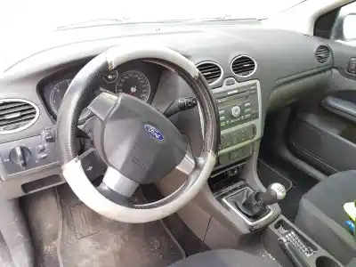 Veículo de Sucata ford focus berlina (cap) trend do ano 2006 alimentado g6da