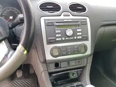 Veículo de Sucata ford focus berlina (cap) trend do ano 2006 alimentado g6da