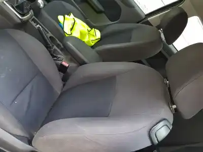 Veículo de Sucata ford focus berlina (cap) trend do ano 2006 alimentado g6da