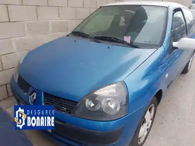 Здавання транспортного засобу RENAULT CLIO II FASE II (B/CB0) Authentique року 2001 потужний K4J C7