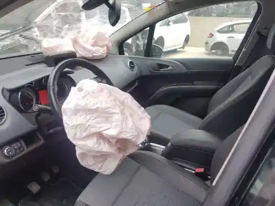 Scrapping Vehicle opel meriva b selective of the year 2012 powered a17dts