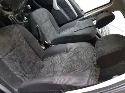 Veicolo di demolizione dacia sandero básico dell'anno 2016 alimentato k7ja7