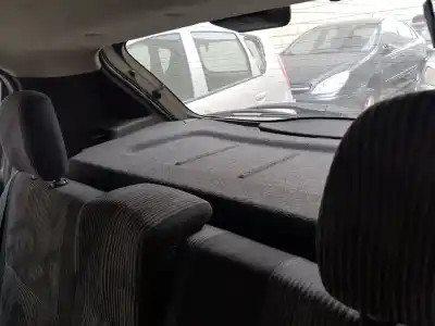 Veicolo di demolizione dacia sandero básico dell'anno 2016 alimentato k7ja7