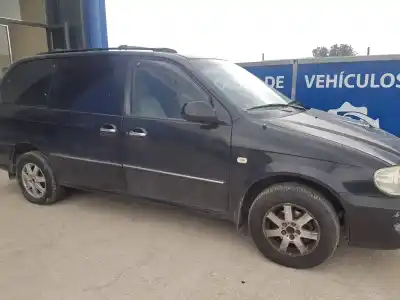 Véhicule à la ferraille kia carnival ii 2.9 cdri ex de l'année 2014 alimenté j3