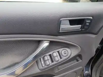 Здавання транспортного засобу ford c-max (cb3) trend року 2009 потужний g8db