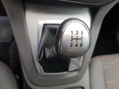 Здавання транспортного засобу ford c-max (cb3) trend року 2009 потужний g8db