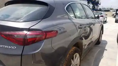 Veículo de Sucata alfa romeo stelvio (630) super q4 do ano 2017 alimentado 55271838