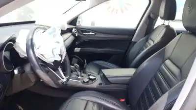 Veículo de Sucata alfa romeo stelvio (630) super q4 do ano 2017 alimentado 55271838