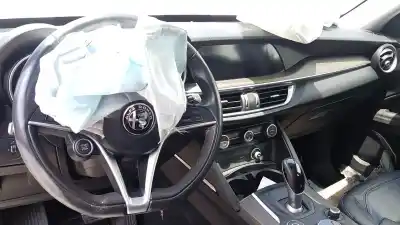 Veículo de Sucata alfa romeo stelvio (630) super q4 do ano 2017 alimentado 55271838