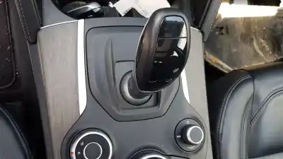 Veículo de Sucata alfa romeo stelvio (630) super q4 do ano 2017 alimentado 55271838