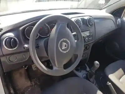 Veículo de Sucata dacia logan ambiance do ano 2007 alimentado k9k c6