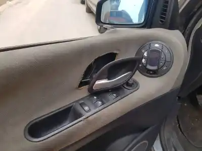 Véhicule à la ferraille renault espace iv (jk0) grand espace expression de l'année 2004 alimenté g9t j7