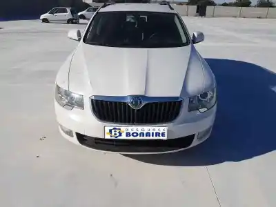 Scrapping Vehicle skoda superb combi (3t5) ambition of the year 2009 powered cff