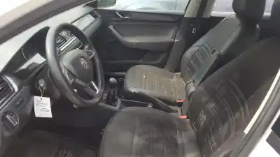 Здавання транспортного засобу skoda rapid (nh) (07.2012->) 1.6 active [1.6 ltr. - 77 kw tdi dpf] року 2015 потужний cay