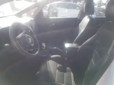 Veículo de Sucata kia carens ( ) concept do ano 2017 alimentado d4fd